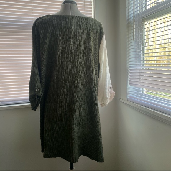 ZEDD PLUS Women's Asymmetrical Green White Geometric Pattern Tunic Size XL - Picture 4 of 9